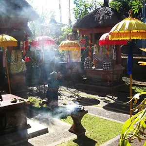 Nyoman Murjana , Ubud Indonésie